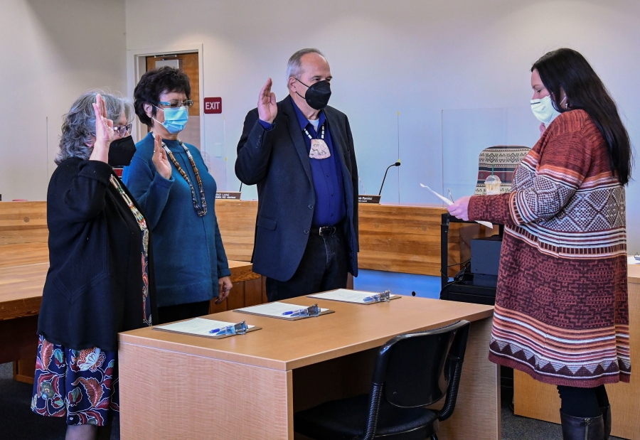 April Middaugh swears in Bonnie Petersen, Dee Pigsley, and Bud Lane in the Tribal Council Chambers.